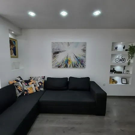 Apartment Vice *